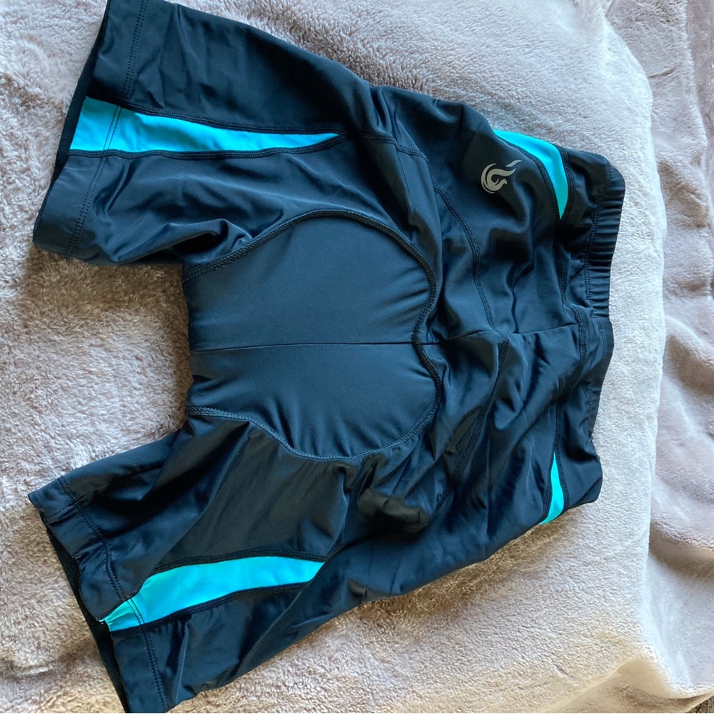 Beroy padded bike shorts - Picture 4 of 5